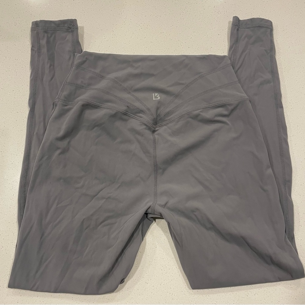 Size M Buffbunny Legacy Leggings